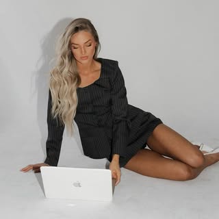 Sarah | Social Media Manager