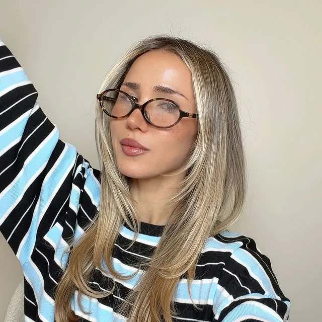 SURPRISE!! I bio-hacked you 🧚🏻‍♀️📁 I went full digital trespasser on your bios (out of love ⚠️!!!) because you have less than 15 seconds to make an impression + if your bio isn’t strong enough, it could be holding you back WAY more than you think !!

+ yes… more hacks coming 👀 but for now: if you’re open to feedback on yours, just grant me permission below 😂  so I can go in + do my thing :)