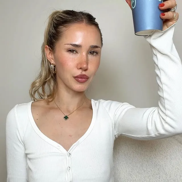 FEBRUARY CONTENT PLAN 🧚🏼‍♀️💌📱 use this as a guide to plan out your content (you should be planning out ALL of your pillars, ideas, hooks + stories every single day) no matter what planner you use!! 

+ in the spirit of love month, I would loveee to help you plan yours 🥰 so PLEASE lmk if you want help coming up with a strategy or content plan for your page🧚🏼‍♀️🤍