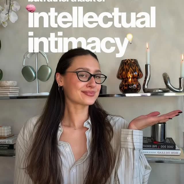 a letter to my ambitious girls 💌 and comment “sprint” to get on Q2 waitlist 🏃🏼‍♀️💨💻🧚🏼‍♀️🙇🏼‍♀️