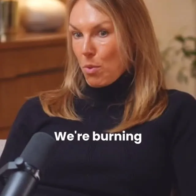 Eating more in your luteal phase??? There could be a reason for that 🤔

Women can burn up to 140-200 calories PER DAY depending on the stage of their cycle. 

Find out what you can do to tune into your cycle in this week’s episode 🤍