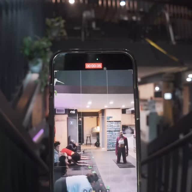 Behind every scroll-stopping post is a real process.
Research, planning, filming, editing — it’s all part of the work that makes the results feel effortless.

At Rich Social Studio, we make content look easy — but never random.