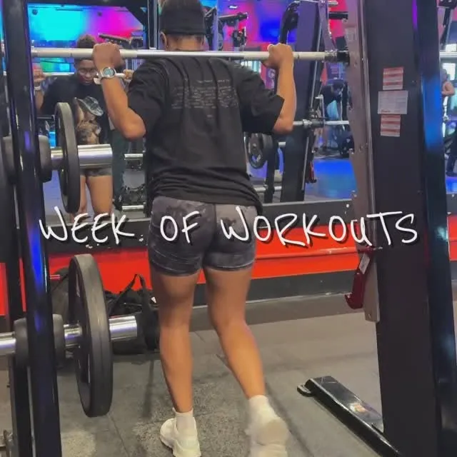 Always wanted to do this trend. I would have taken a Pilates class on Friday, but it was booked😭 But still I had a great week. 

#visualdiary #Vlog  #fitnesscontentcreator #girlswholift #fitnessjourney #weekofworkouts #fitnesstiktok
