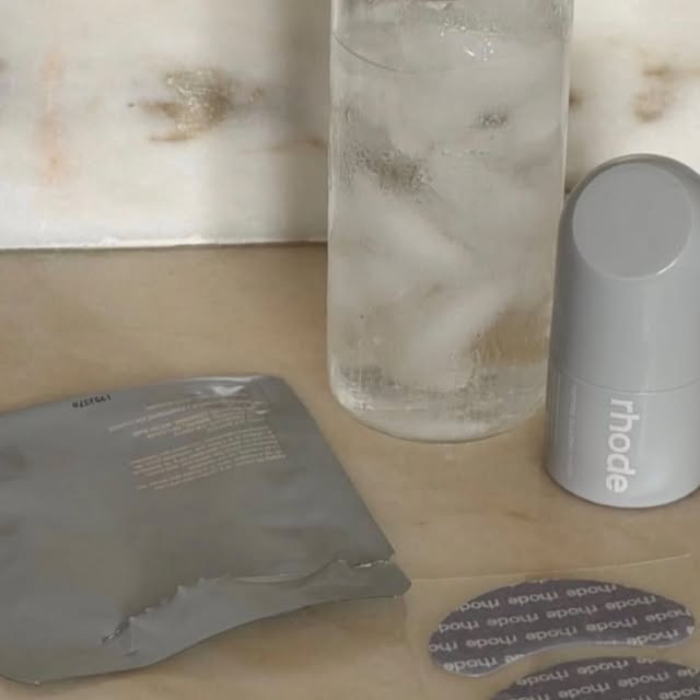 The glow up nighttime routine that changed my life on my glow up journey 🧠 🌙 

Comment VISUALISE for my free evening visualisation playlist