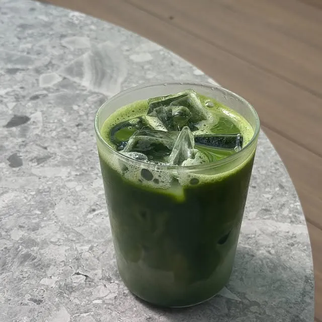 Some of my favourite instant wellness and glow up hacks 🧠 

Comment AFFIRMATIONS for my free morning playlist 🤍

#glowuptips #healthyhabitsforlife #glowups #gratefulmindset #healthylivingtips