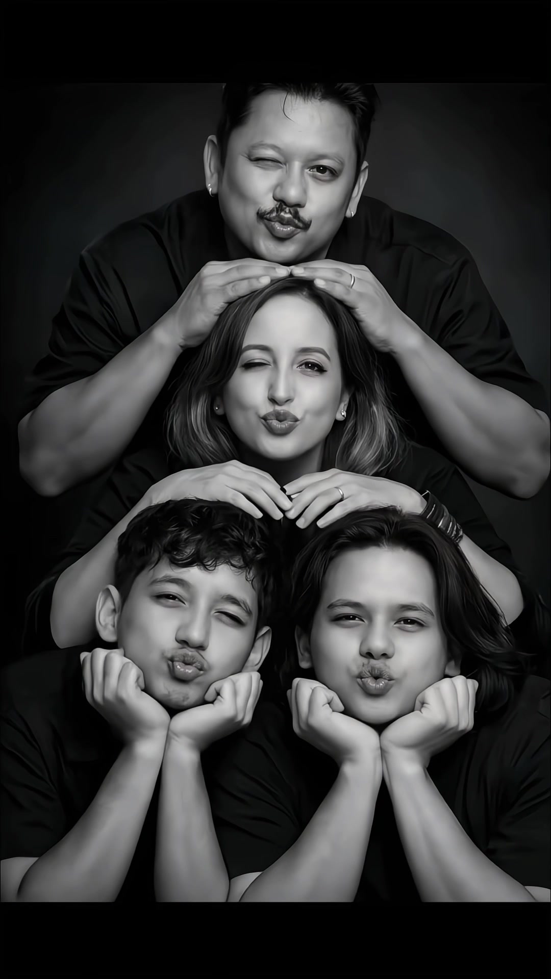 family of 3 portrait ai prompt gemini. how to create family photo ai. family portrait ai prompt. family portrait ai prompt 4 people. black and white couple portrait prompt. family portrait photography. black and white portrait lighting. photo editing app for portrait. how to create ai family portrait in capcut. how to make a photo tutorial. how to create ai family portrait. family picture prompt in gemini. family picture prompt in gemini 5 person. अहिहिले देखिखि तपाईंको परिरिवारको फोटो AI बाट स्टुडिडियो स्टाइलमा बनाउन सक्नुहुन्छ 🤩 कसरी गर्ने हो? साधारणै फोटो नै लिलिएर, Gemini वा ChatGPT मा सही प्राम्प्टम्प्ट एक पेस्ट मात्रै हो ✨ कालो र सेतो लुकको प्रोफेसनल पोर्ट्रेट, आफ्नो परिवारको लागिगि यतिति सुन्दर हुन सक्छ किकि हेर्दैैै हार्नुहोस् 🖤 Hypic मा थप एडिडिट गरेर TikTok मा शेयर गर्नुहोस्, आफ्नो सफाइ फोलोवरहरू पनिनि हेर्नुहोस् 📸❤️ आजै नै आफ्नो परिरिवारको नयाँ लुक सुरु गर्नुहोस्! gemini मा ३ जना परिरिवारको लागि ai पोर्ट्रेट प्रॉम्प्टम्प्ट ४ जना परिरिवारको ai पोर्ट्रेट प्रॉम्प्टम्प्ट ai परिरिवारको फोटो कसरी बनाउने hypic मा ai परिरिवार पोर्ट्रेट कसरी बनाउने धेरै मायालु "स्ट्यास्ट्याक्डक्ड लभ" परिरिवार फोटो टेम्पलेट! एक टपमा तीन पुस्ताको मजाकिकिया मुखहरू क्याप्चर गर। कालो-सेतो फिल्टरले सनातन आकर्षण दिदिन्छ, सबै परिरिवारको सजावटमा फिफिट हुन्छ। मीठा क्षणहरूलाई सोशलमा भाइरल हुने योग्य स्मृतितिहरूमा बदल। Adorable "Stacked Love" family portrait template! Capture the playful pout of three generations in one tap. The black-and-white filter adds timeless charm, fitting all family setups. Turn sweet moments into viral-worthy memories! අති ආදරණීය «ස්ටැස්ටැක් ලව්» පවුල් පෝර්ට්රේර්ට්රේර්ට්රේට් ටෙම්ප්ලේම්ප්ලේම්ප්ලේටය! තුන් පරම පොකලෙලෙනිය්ගේය්ගේ සෙසෙල්ලල්ලම් පවුල් එක පහරකින් පකරකින්. කලු-සුදු පෙරහනක් නිතය කැපක් එකතු කරයි, සියලුම පවුල් සැකසුම් සඳහා සුදුසු. මිහිරි කණගාටුයන් වයිරල් වර්තර්තමානයක් බවට පරිවර්තර්තනය කරන්නන්න! Templat potret keluarga "Stacked Love" yang comel! Tangkap aksi mencium gebu yang lucu bagi tiga generasi dengan satu sentuhan. Penapis hitam putih menambahkan daya tarik abadi, sesuai untuk semua susunan keluarga. Jadikan momen manis menjadi kenangan yang viral! மிகவும் அன்புன்புள்ளள்ள «ஸ்டாஸ்டாக்கக்கட் லவ்» குடும்பம்ப போர்ட்ரெர்ட்ரெர்ட்ரெட் டெம்ப்ளேம்ப்ளேம்ப்ளேம்ப்ளேட்! மூன்றுன்று தலைமுறைகளின் விளையாட்டுட்டு பவுட்டைட்டை ஒரு தடத்தித்தில் பிடிக்கக்கவும். கருப்புப்பு-வெள்ளைள்ளை ஃபில்டல்டர் நிரந்தந்தர சக்திக்தியை சேர்க்கிர்க்கிர்க்கிறது, அனைனைத்துத்து குடும்பம்ப அமைப்புப்புகளுக்குக்கும் பொருத்தத்தமானது. இனிமையான தருணங்கங்களை வைரலாக மாற்றற்றவும்!      @hypic_global