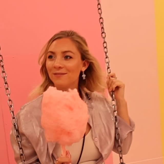 They say to dress for the job you want… but I never knew ice cream model was an option. 

Last summer shooting with @wanderinmindd at the @museumoficecream 

Video edit by me 🍦