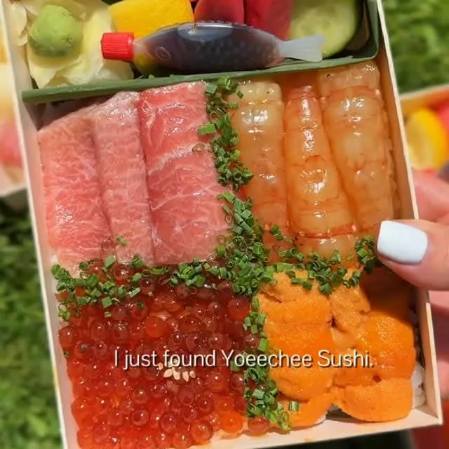 🍣 Just found one of my favorite sushi spots in San Francisco — @yoeechee!

I loved their sushi boxes to go — perfect for a picnic, lunch break, or a cozy dinner at home.

The fish was incredibly fresh, the portions were generous, and every box was packed with amazing flavors. My favorites were the seafood box with uni, shrimp, and roe, plus the salmon and tuna boxes. 😍

If you’re looking for high-quality sushi in San Francisco, definitely check them out!

📍1552 Fillmore St, San Francisco, CA

#sanfranciscofood #sfeats #sushilover #sushitime #sushibox sanfranciscoeats bayareaeats foodiesf sffoodie japanesefood nigiri sashimi sfeats🍣 sanfranciscorestaurants